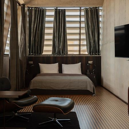 ホテル モノポール ブロツワフ ヴロツワフ エクステリア 写真 A room at the hotel