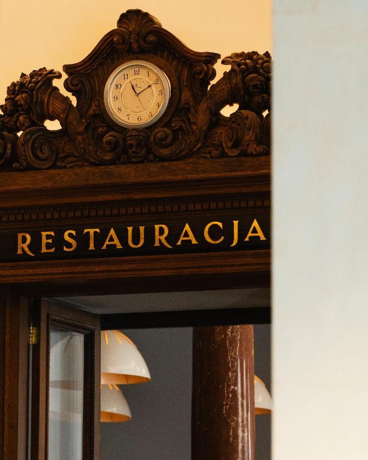 ホテル モノポール ブロツワフ ヴロツワフ エクステリア 写真 Restauracja sign